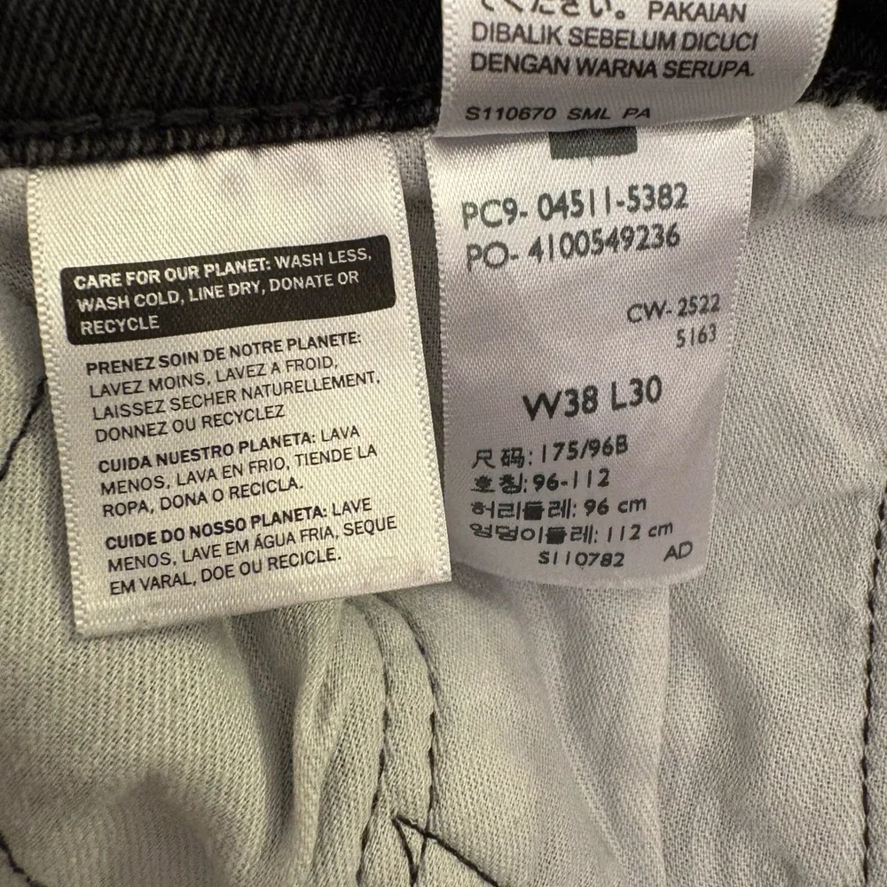 Levi's Men's Slim Straight Jeans in Black - Picture 11 of 13